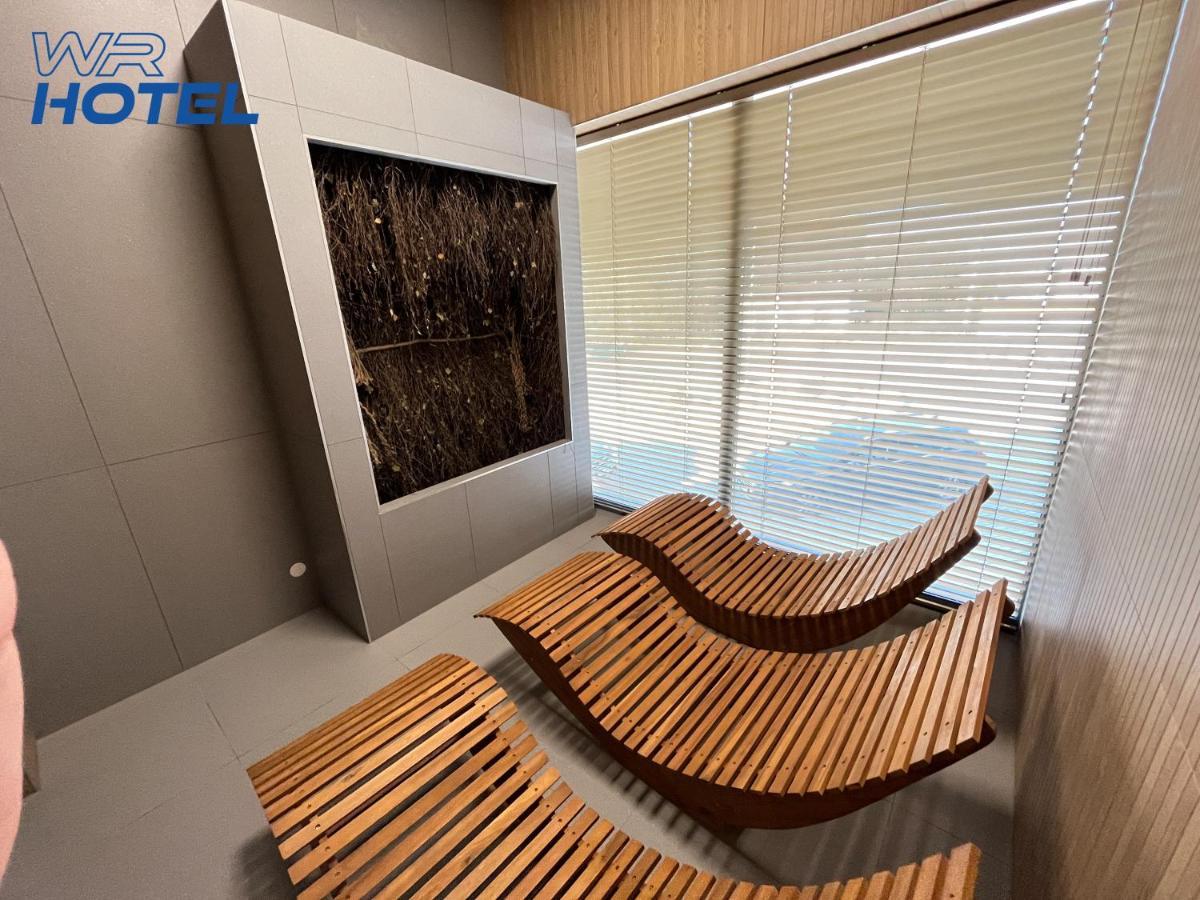 Wr Sport Hotel & Spa - Centrum Sportu I Rozrywki Swilcza Ngoại thất bức ảnh