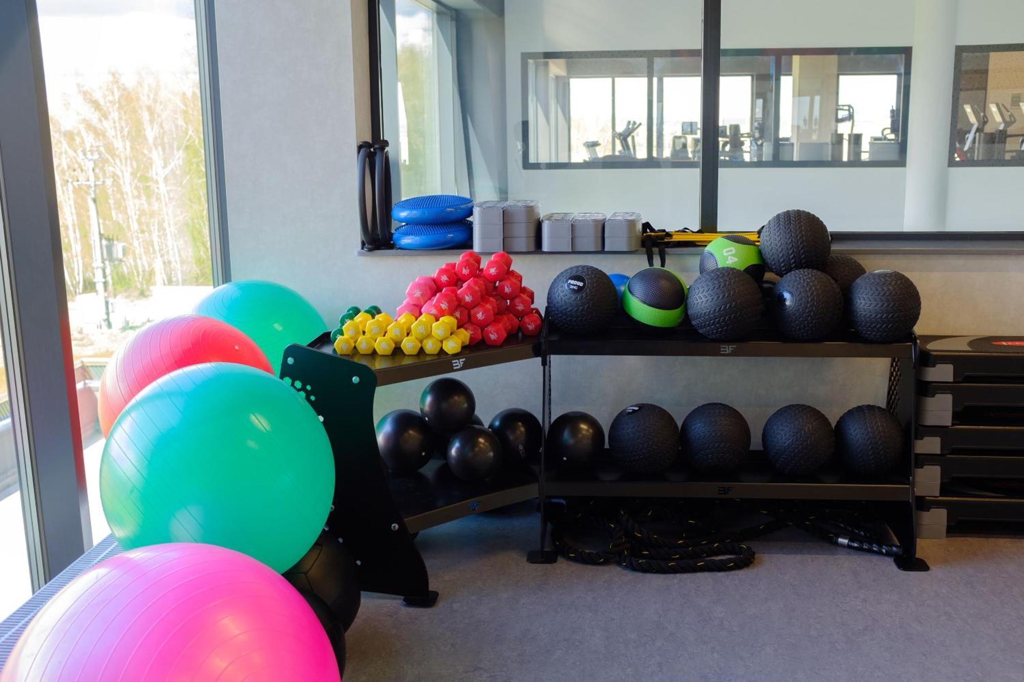Wr Sport Hotel & Spa - Centrum Sportu I Rozrywki Swilcza Ngoại thất bức ảnh